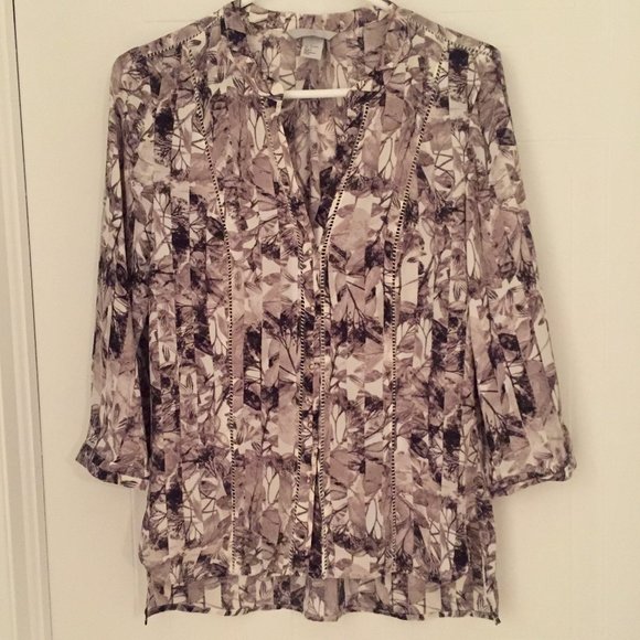 H&M Floral Black and White 3/4 Sleeve Shirt - Picture 1 of 7